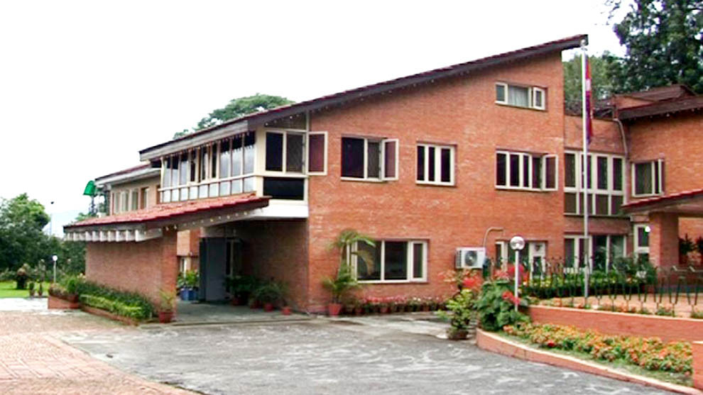 प्रधानमन्त्री ओली र जसपाका शीर्ष नेता बीच बालुवाटारमा भेट हुँदै