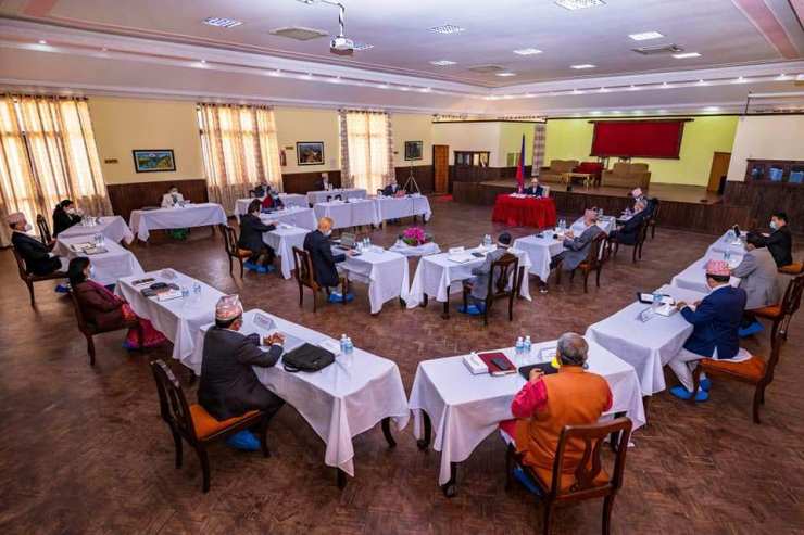 ओलीको कुराले मन्त्रीहरू भावुक, संचार मन्त्रालयमा प्रचण्डको लफडा