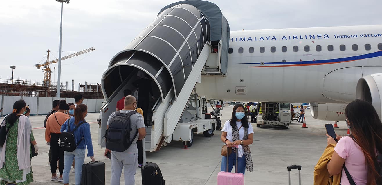 दोब्बर बढी भाडा तिरेर नेपाल फर्किएकाकाे गुनासोः उद्दारको नाममा सरकारले गर्याे गद्दारी