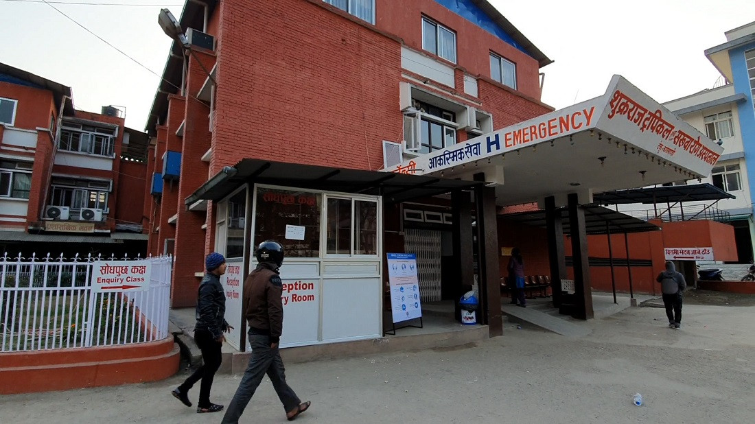 काेराेना संक्रमितसँग सरकारले नै लिन थाल्याे धराैटी, गरिवले उपचार नपाउने अवस्था