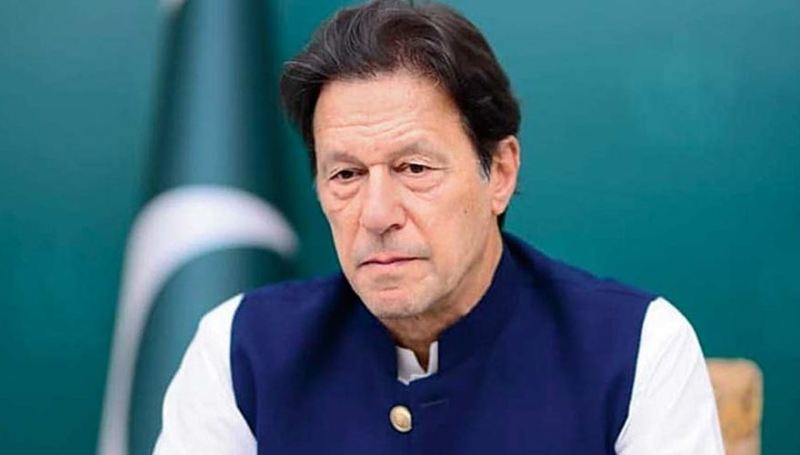पाकिस्तानका पूर्वप्रधानमन्त्री खान पक्राउ