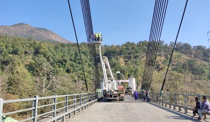 लुम्विनी र सुदूरपश्चिम जोड्ने कर्णाली पुल अझै ३ दिन बन्द