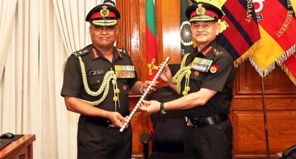 भारतीय सेनाप्रमुख द्विवेदीले गरे पदभार ग्रहण