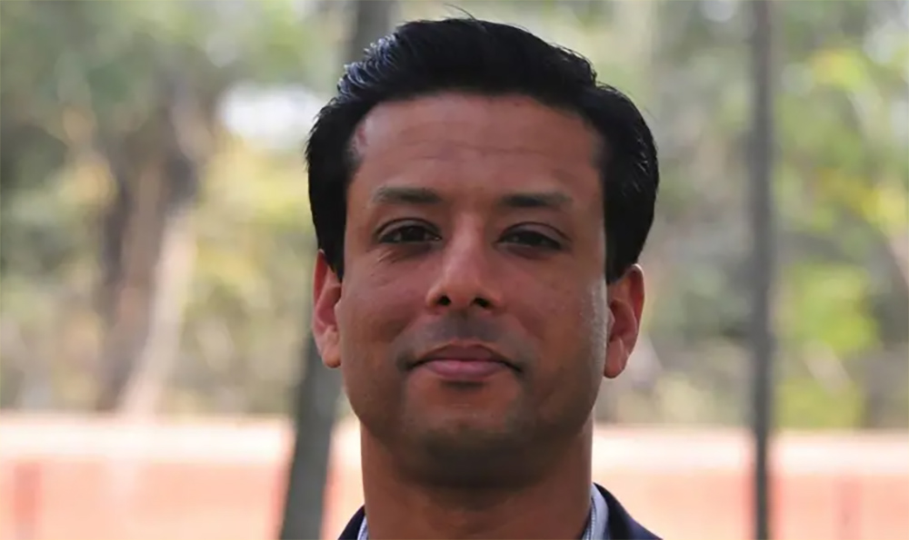 देश छाडेर भागेकी शेख हसिना राजनीतिमा नफर्कने छोराको भनाई