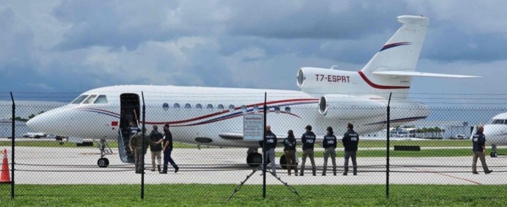 भेनेजुएलाका राष्ट्रपति मुदुरोको विमान अमेरिकी कब्जामा, कारण अबैध खरिद गरेको