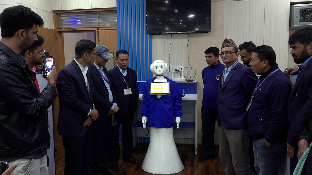 नेपाल टेलिकमय् रोबोट छ्यल