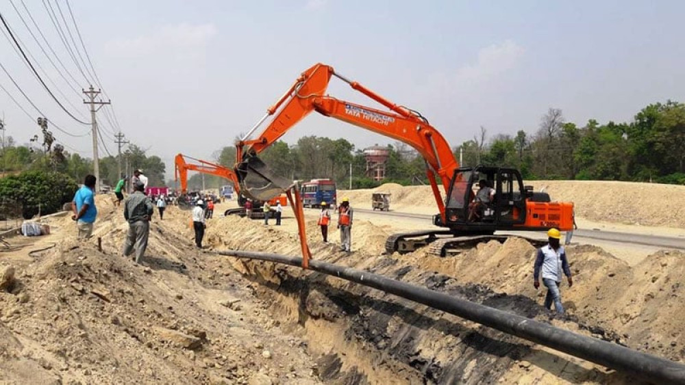 अमलेखगञ्जपाखें चितवनया लोथरतक पेट्रोलियम पाइप लाइन विस्तार जुइगु
