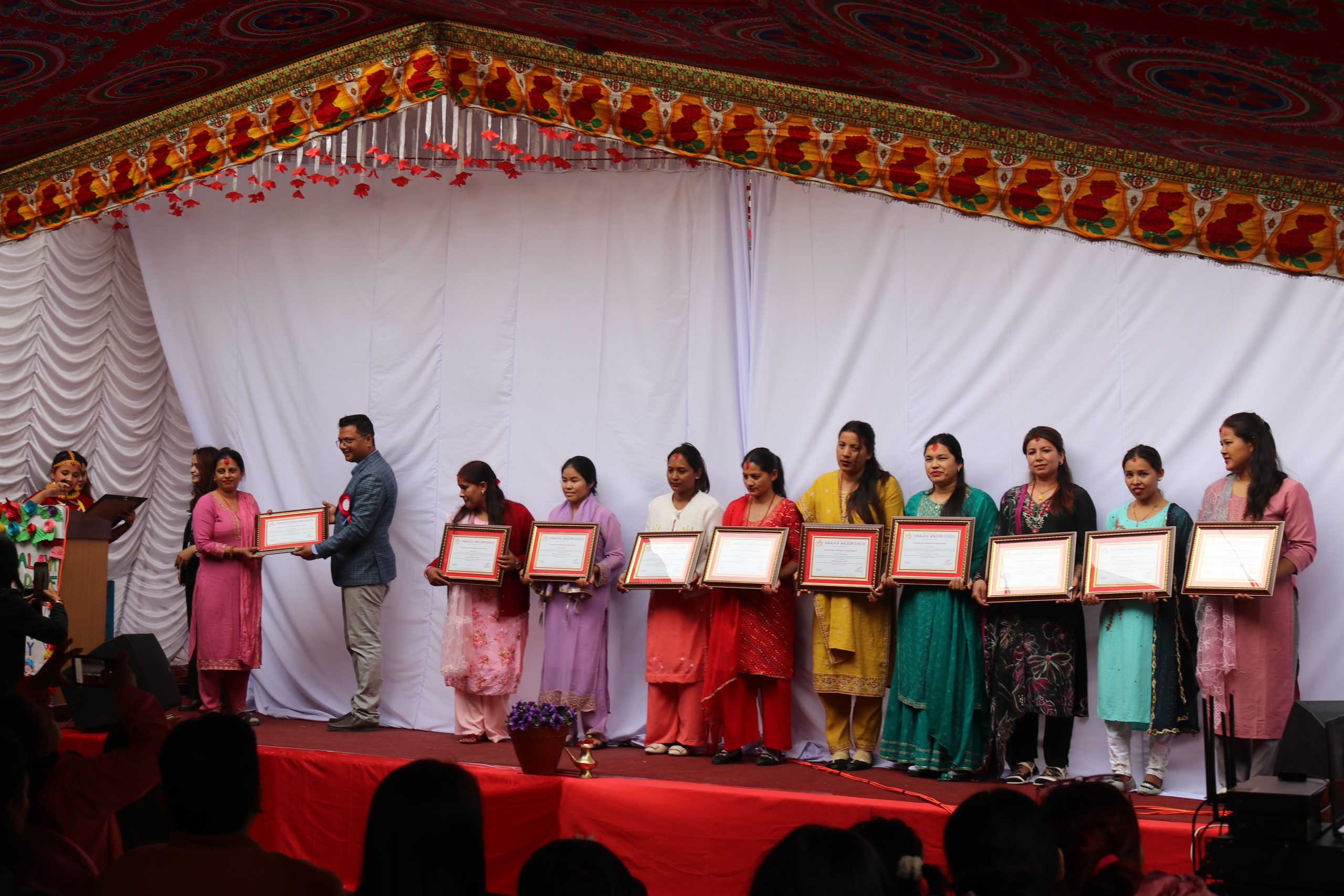 हिमालयन वाल्डर्फ स्कुलको अभिभावक दिवस सम्पन्न