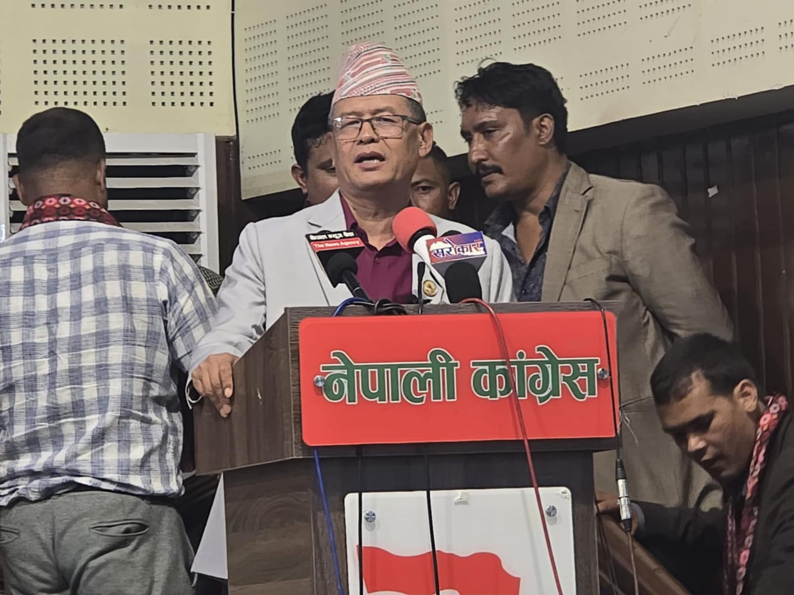 नेपाली राजनीतिमा अध्ययन हराउदै गएको छ : उपसभापति गुरुङ