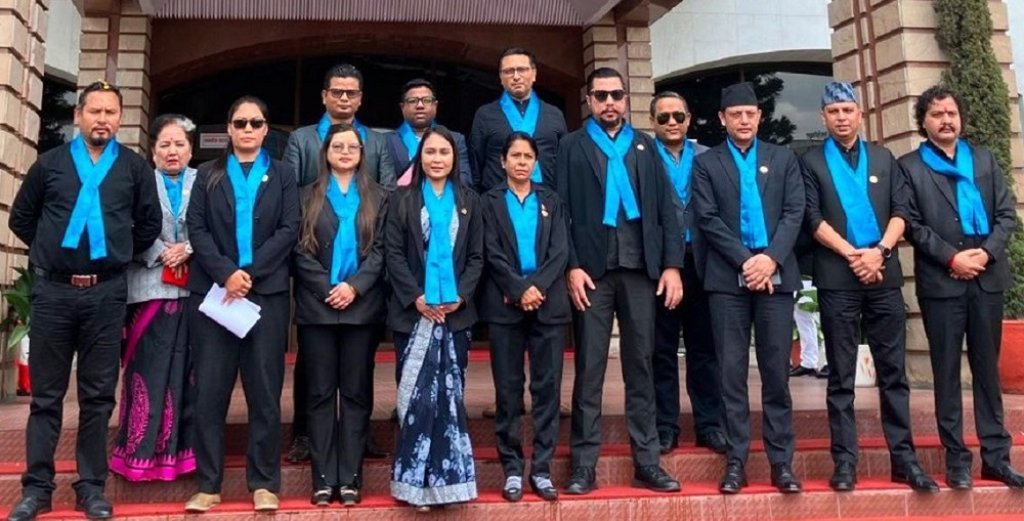 रास्वपाका सबै सांसदले दिए सामूहिक राजीनामा