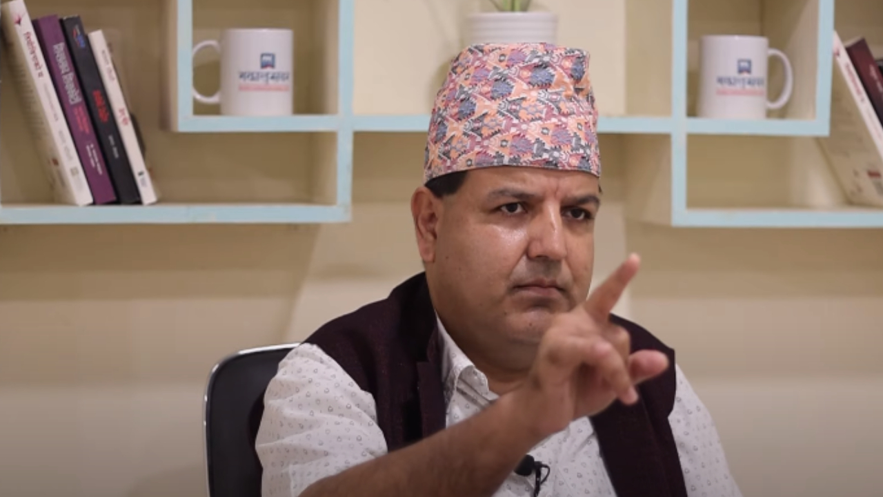 विधान लत्याएर बहुमतको उन्मादमा पार्टी चलाउने प्रयास स्वीकार्य हुँदैनः डा. सुनिल शर्मा