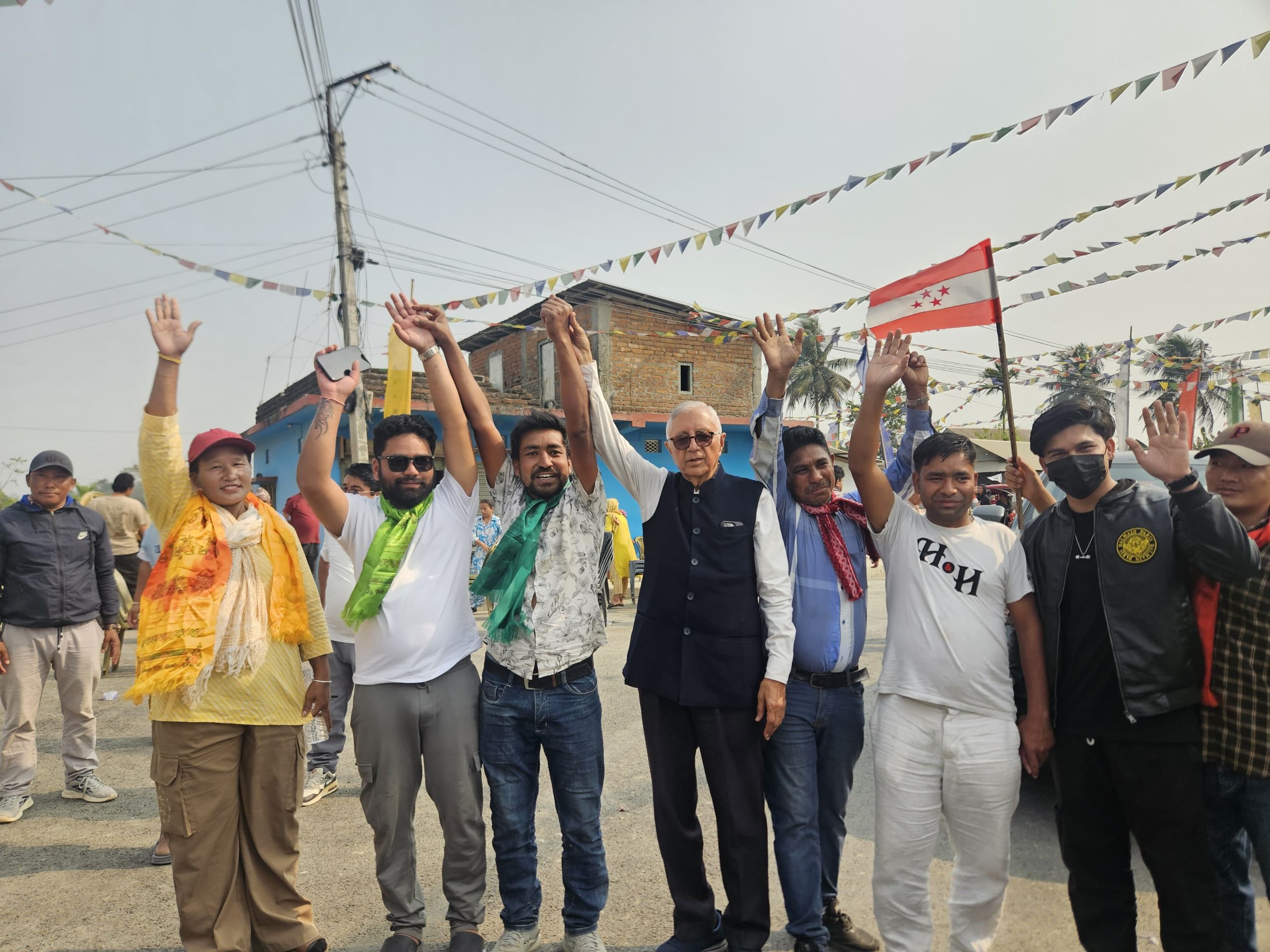 कोइरालाको लोकप्रियता बढ्दै जाँदा मोरङ ६ मा पार्टी प्रवेशको लहर