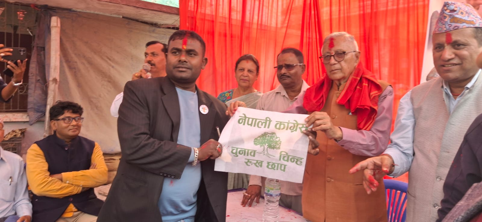 डा. शेखर कोइरालाले गराए विभिन्न दलका नेताहरूलाई कांग्रेसमा प्रवेश