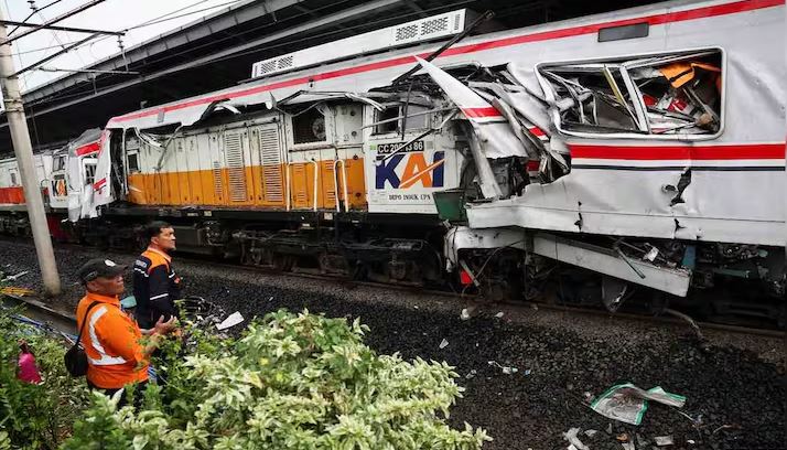 इन्डोनेसियामा रेल दुर्घटना : १४ जनाको मृत्यु, ८४ घाइते
