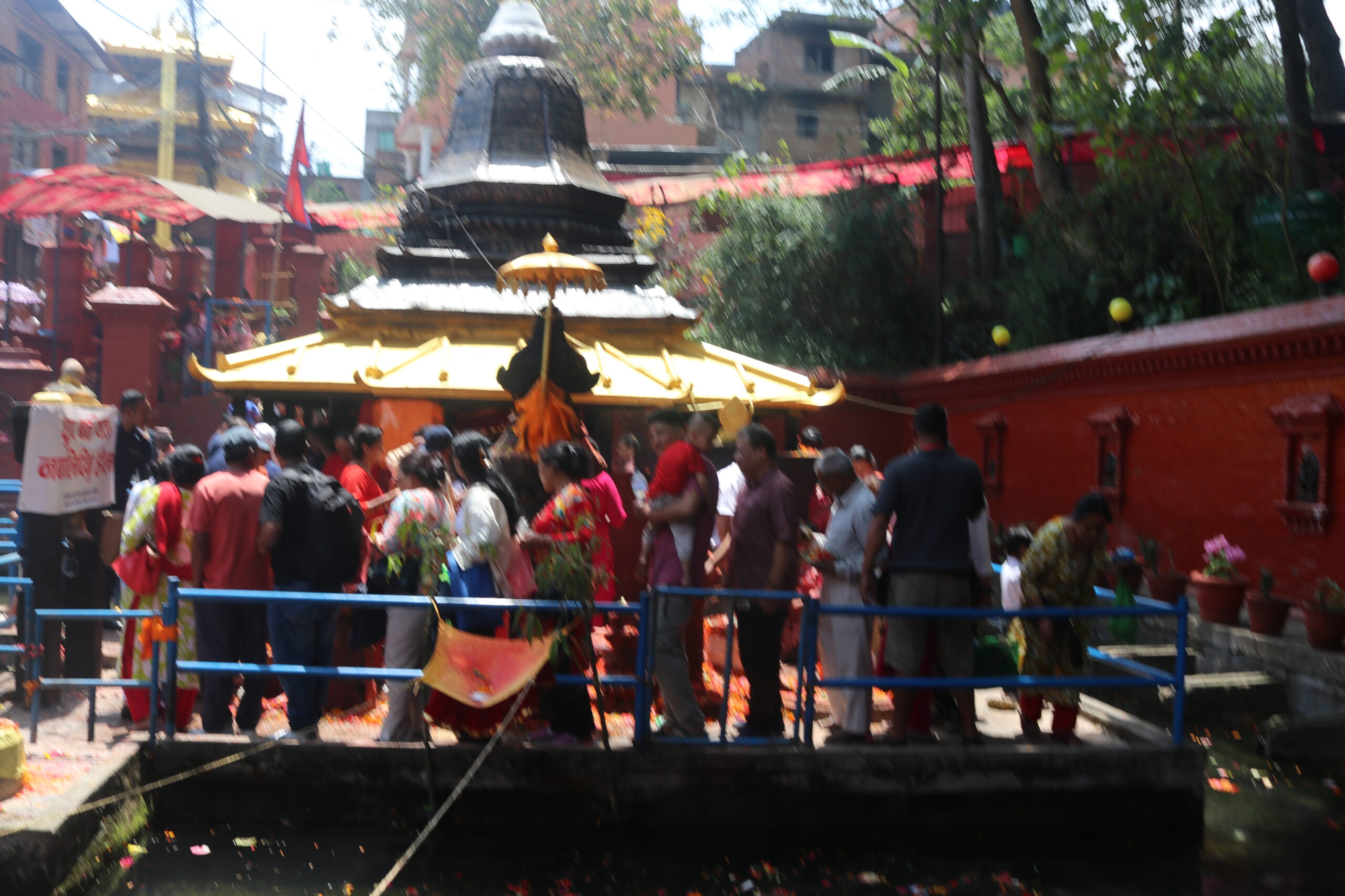 अधिकमासमा मच्छेनारायण दर्शनका लागि श्रद्धालुको ओइरो