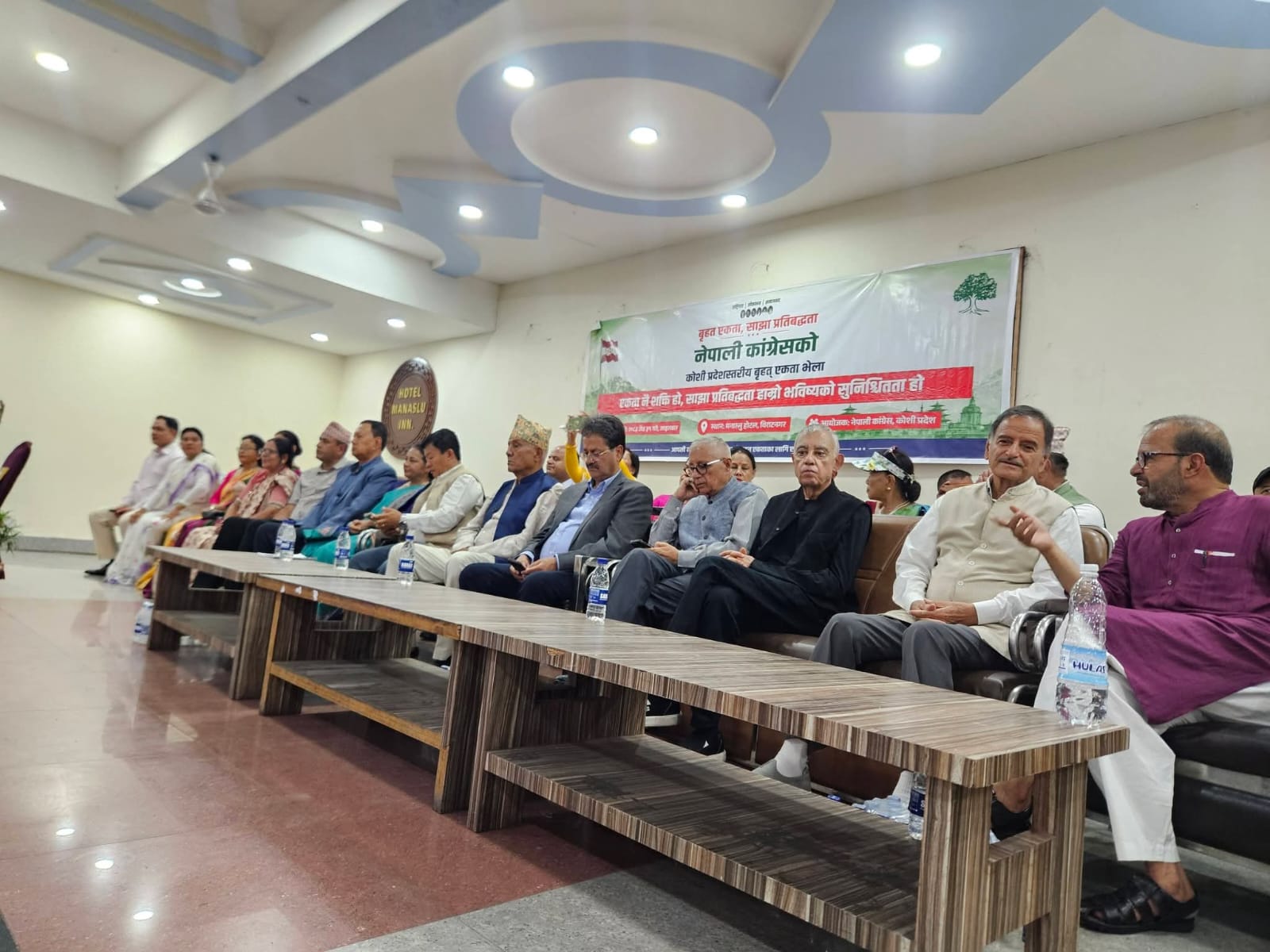 कोइराला-सिटैाला कोशी भेला प्रदेश सभापतिदेखि १४ वटै जिल्ला सभापतिहरुद्वारा बहिष्कार, डा. शशांकले एकता भाँड्न लागेको आरोप