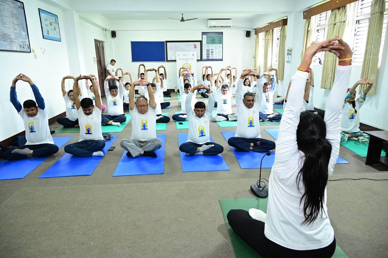 भारत–नेपाल सहकार्यमा त्रिविमा योग अभ्यास, आयुर्वेद प्रदर्शनी र मानसिक स्वास्थ्यबारे व्याख्यान