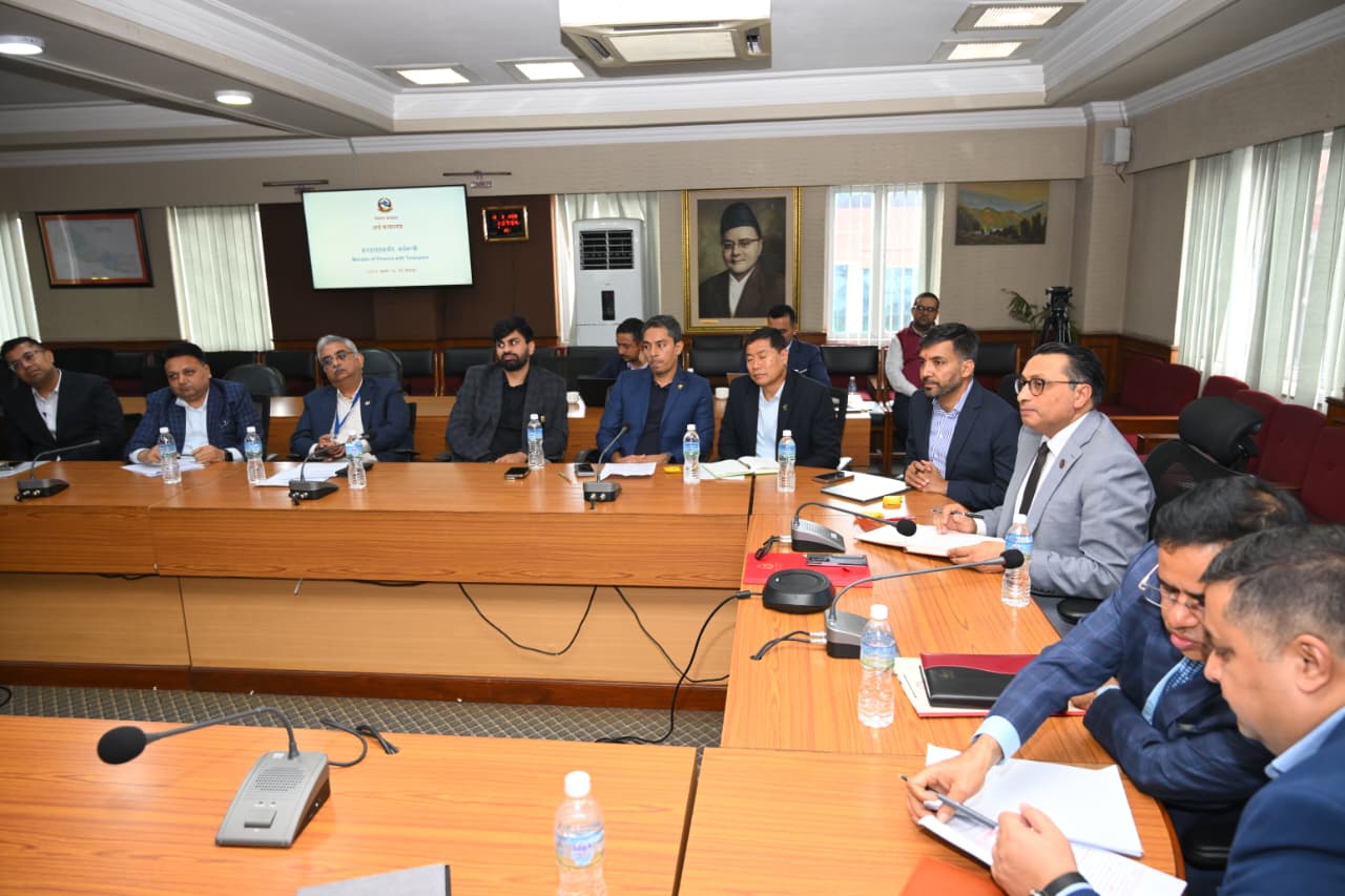 सरकार–निजी क्षेत्र सहकार्यबाटै आर्थिक रूपान्तरण सम्भव : अर्थमन्त्री वाग्ले