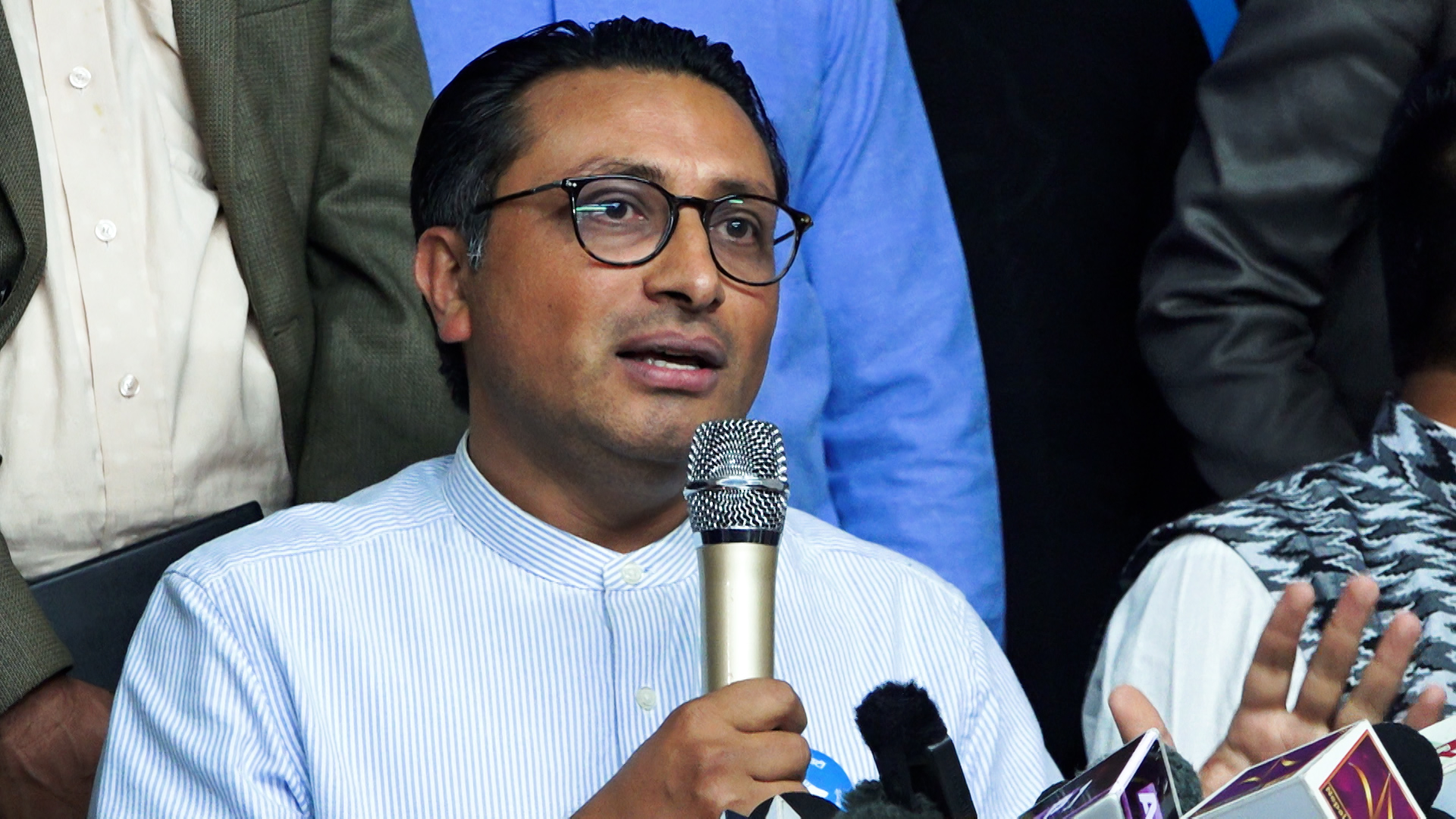 प्रधानमन्त्री बालेन अमेरिका प्रस्थान गर्दै, कार्यवाहक प्रधानमन्त्रीको जिम्मेवारी स्वर्णिम वाग्लेलाई