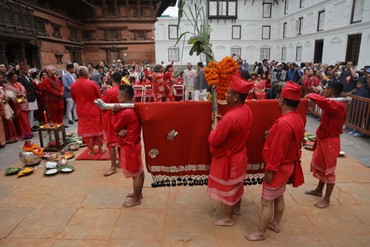 आज फूलपाती पर्व: घरघरमा नवपत्रिका भित्र्याइँदै